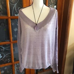 - Free People We The Free light lavender V neck SZ L